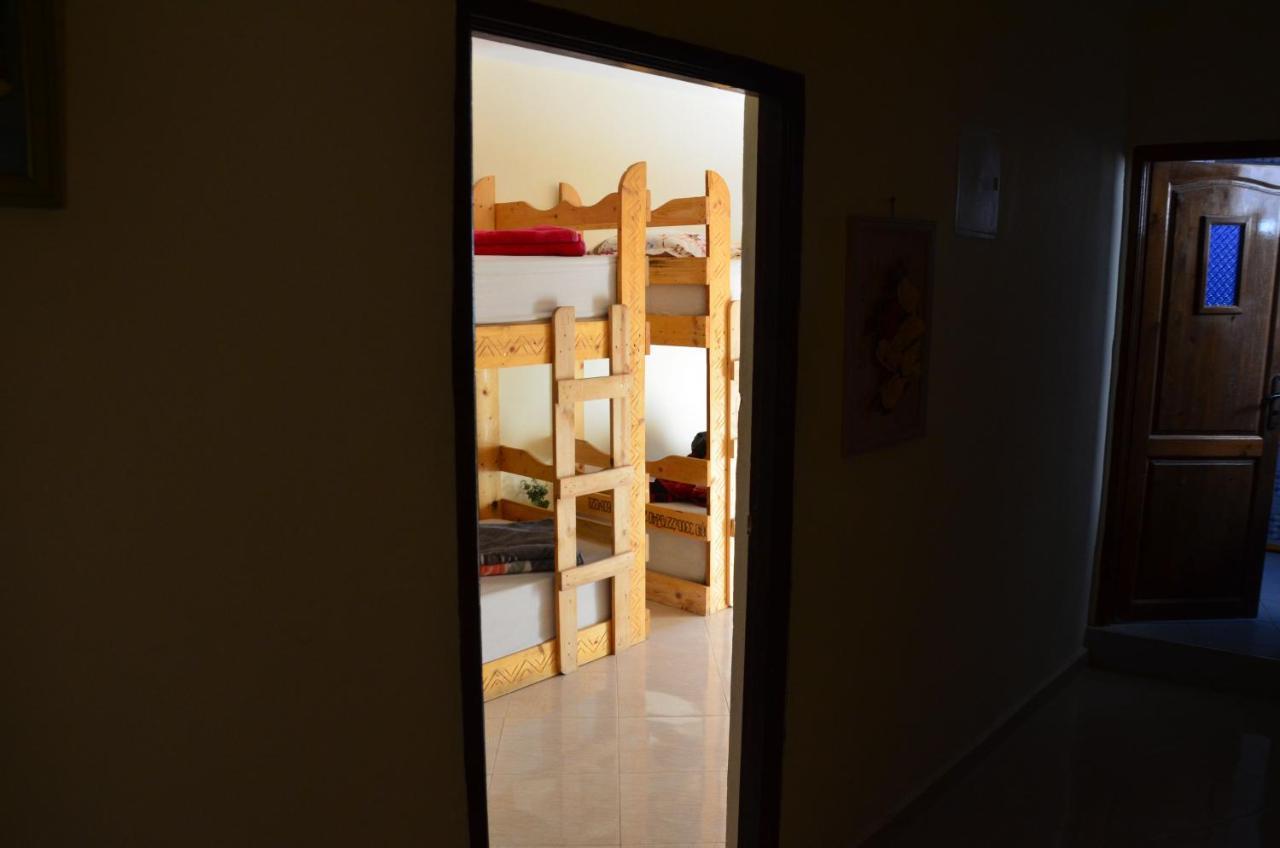 Tayought Surf Hostel タガズー エクステリア 写真