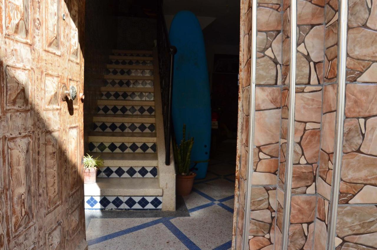 Tayought Surf Hostel タガズー エクステリア 写真