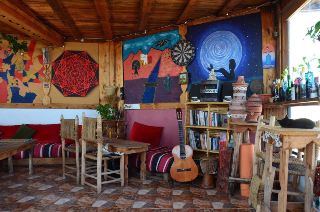 Tayought Surf Hostel タガズー エクステリア 写真