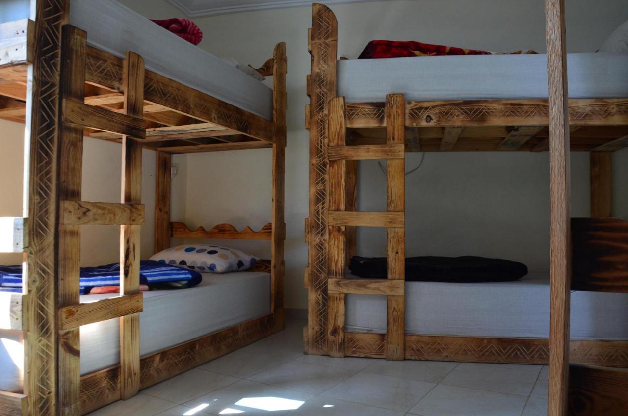 Tayought Surf Hostel タガズー エクステリア 写真