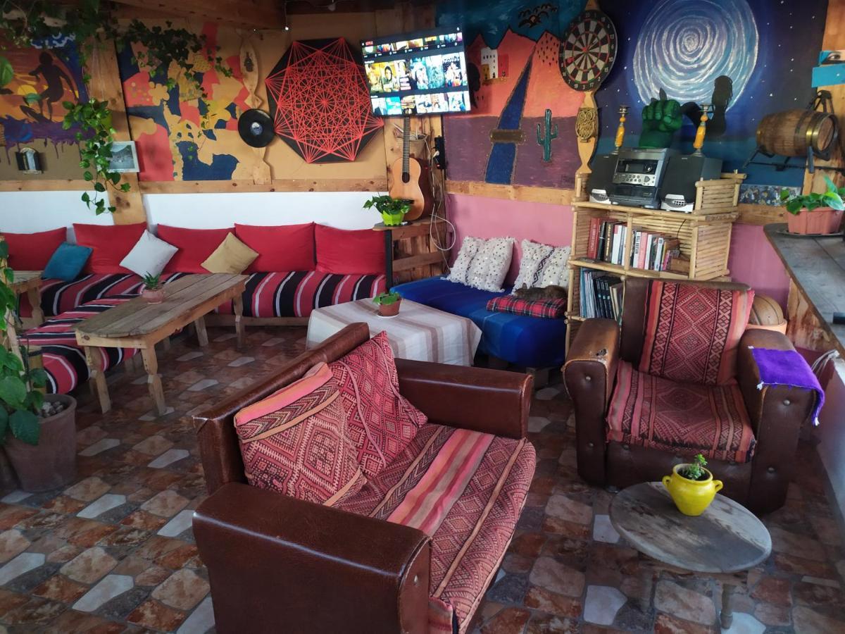 Tayought Surf Hostel タガズー エクステリア 写真