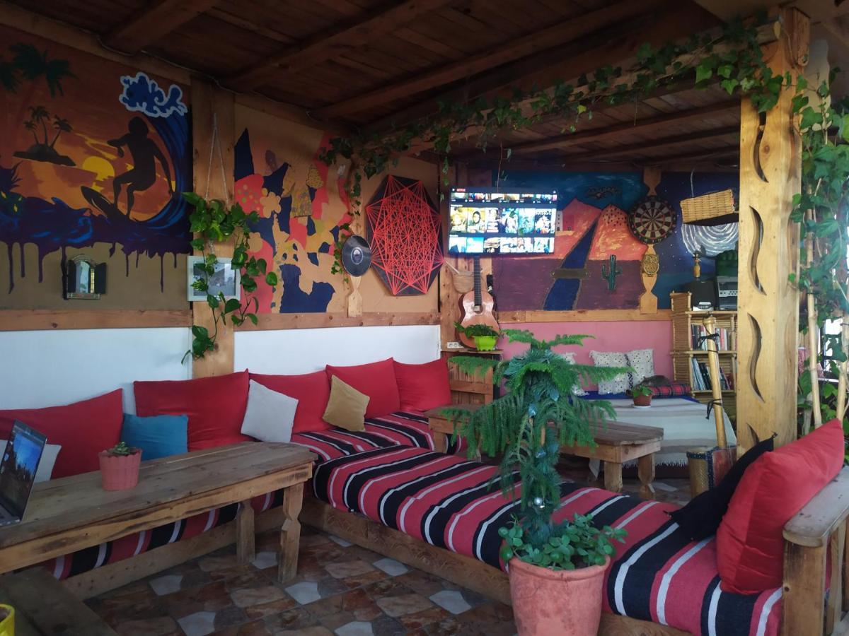Tayought Surf Hostel タガズー エクステリア 写真